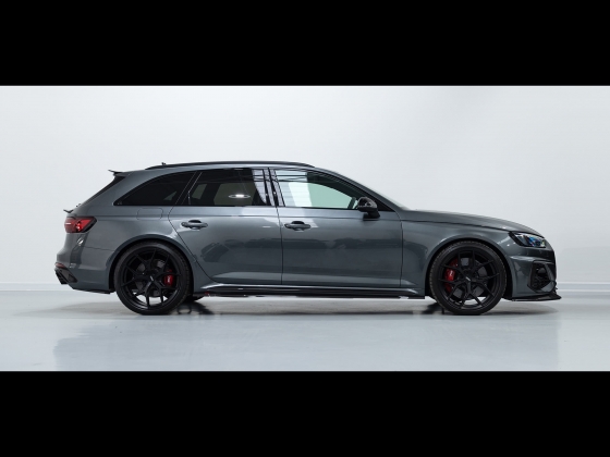 URBAN Audi RS 4 Avant [2022] 003