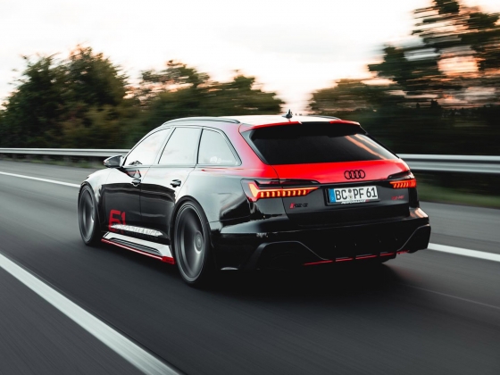 Performance61 Audi RS 6 Avant F22-P61 [2022] 002