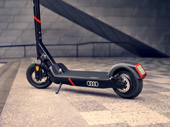 Audi electric kick scooter powered by EGRET [2023] 002