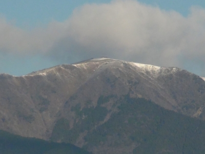 比良山は雪景色が続いてます（12月20日8時45分頃）