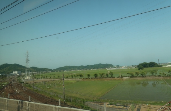 新幹線の車窓から　滋賀県辺り