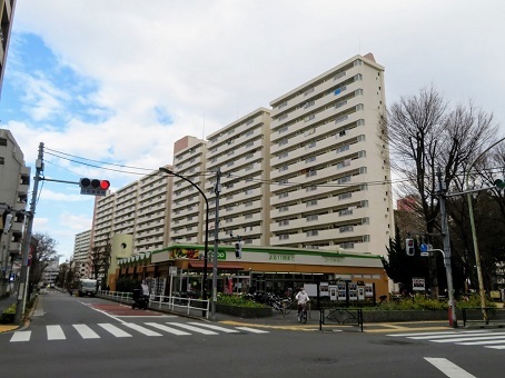 戸山ハイツアパート01