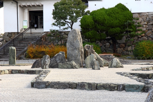 岸和田城庭園（八陣の庭）・大将の石組