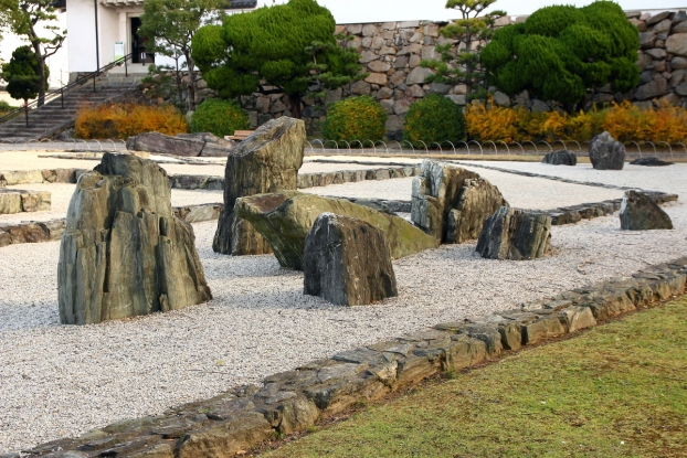 岸和田城庭園（八陣の庭）・竜陣の石組