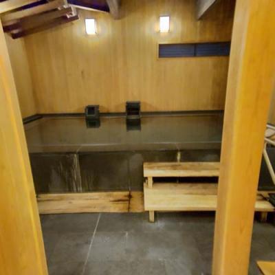 富士屋旅館大浴場の湯船１