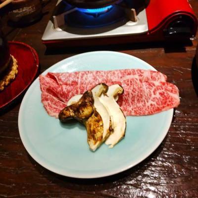 A5松阪牛と松茸のすき焼き1