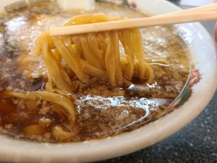 龍華亭　中華そば　麺スープ