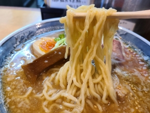 小太喜屋　淡口味噌　麺