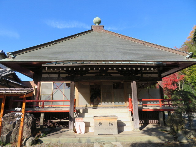 威光寺の本堂１