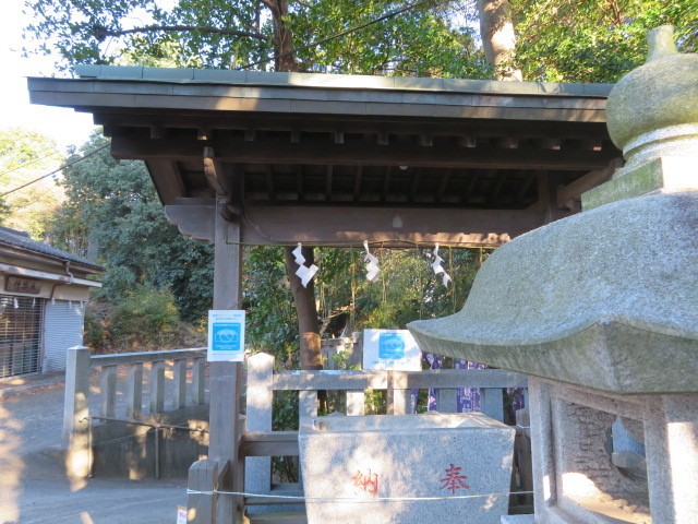 平尾杉山神社の境内１