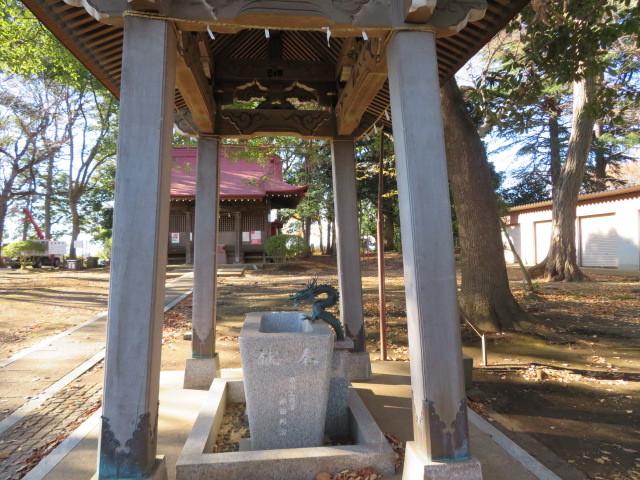 長尾神社の境内３