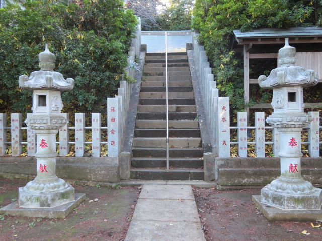 菅生神社の参道４
