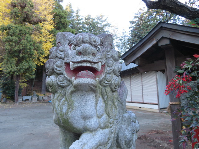 菅生神社の境内６
