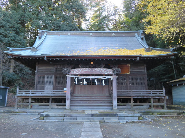 菅生神社の社殿１