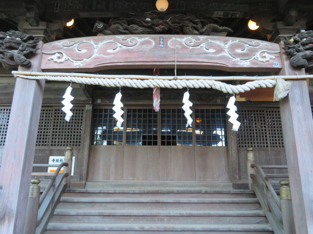 菅生神社の社殿４