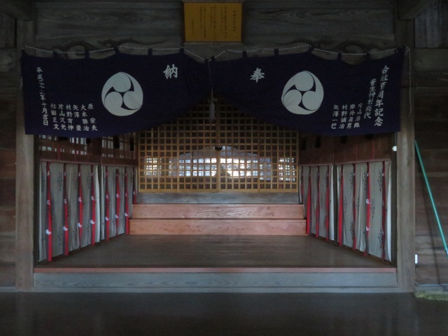 菅生神社の社殿６
