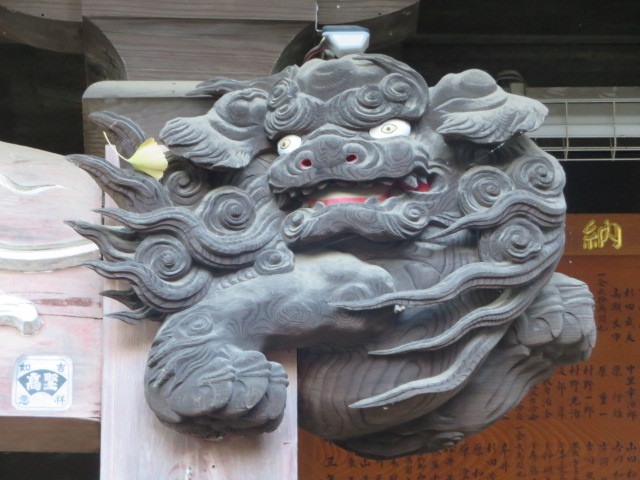 菅生神社の社殿９