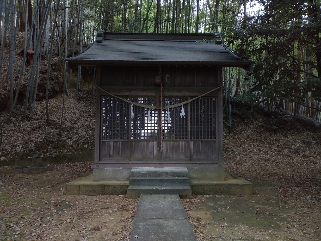 九郎明神社の社殿１