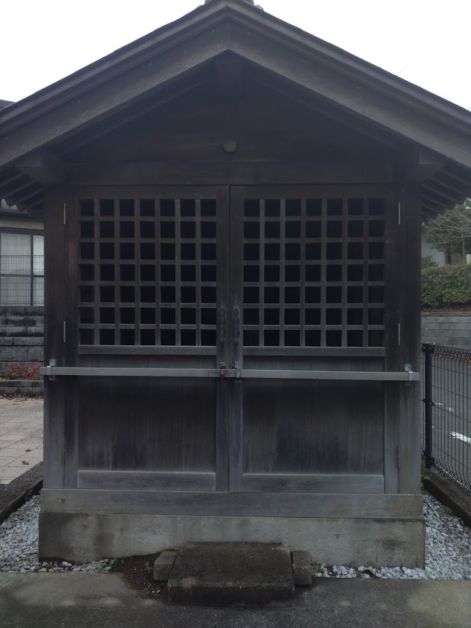 内方姫供養塔近くの熊野神社４