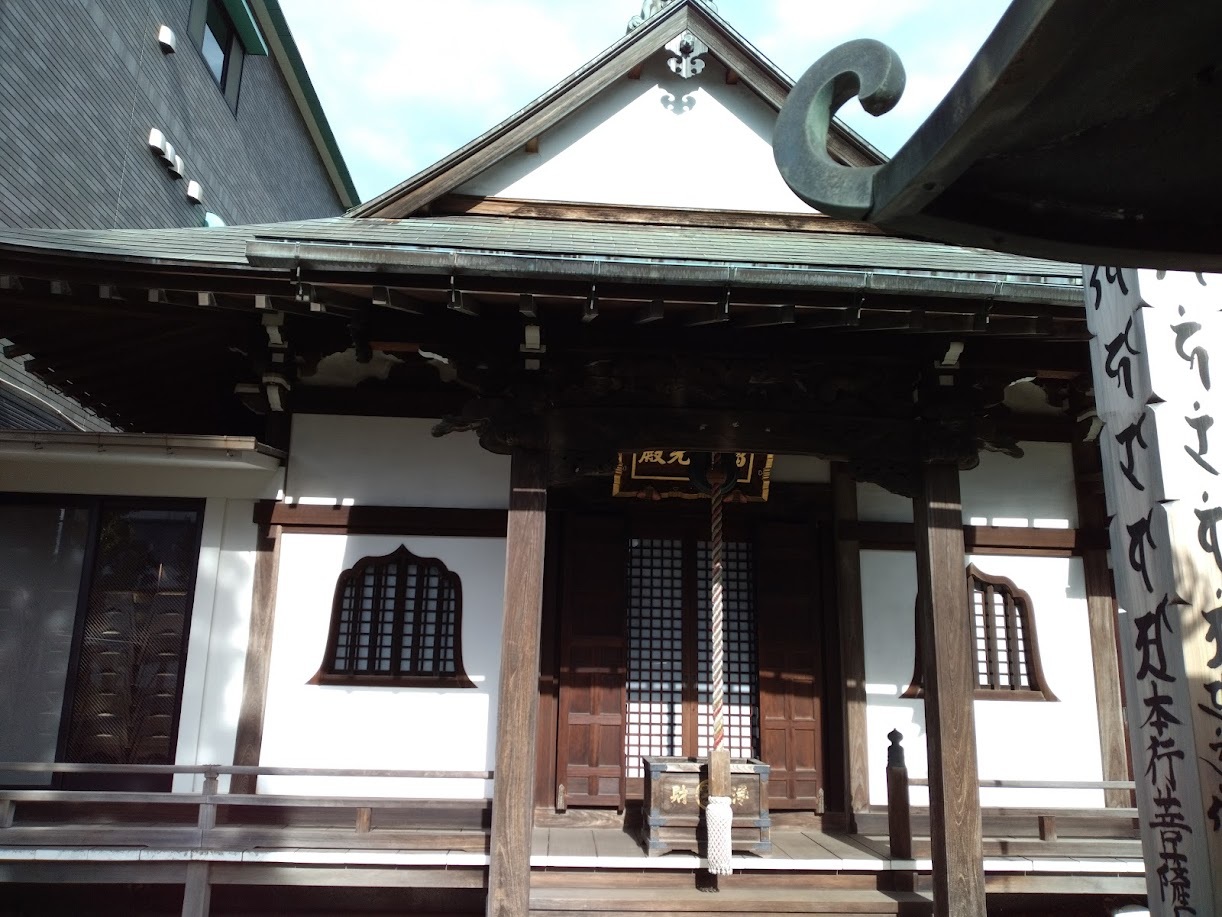 万福寺の本堂３