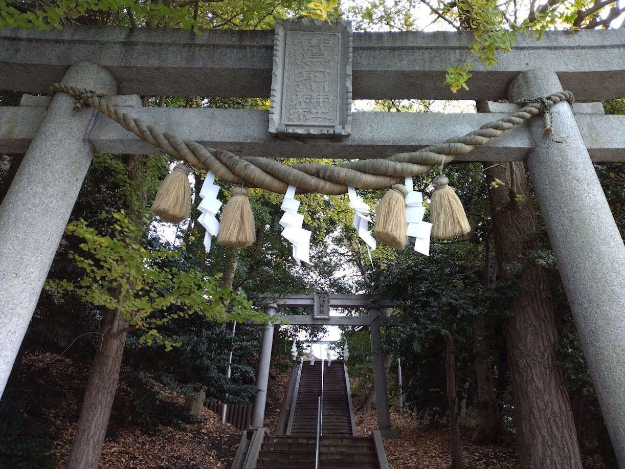 神鳥前川神社の鳥居４