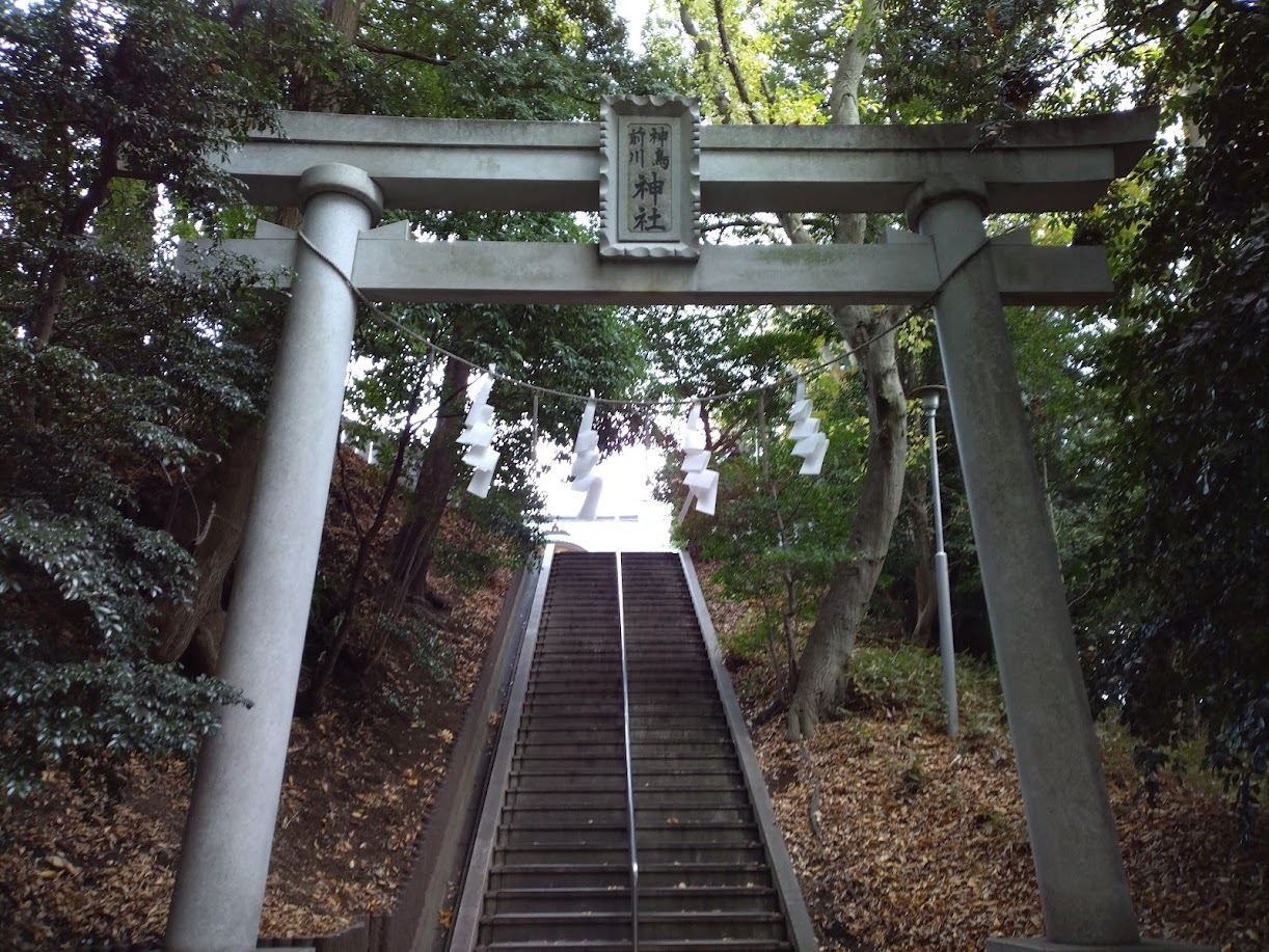 神鳥前川神社の参道・二の鳥居２