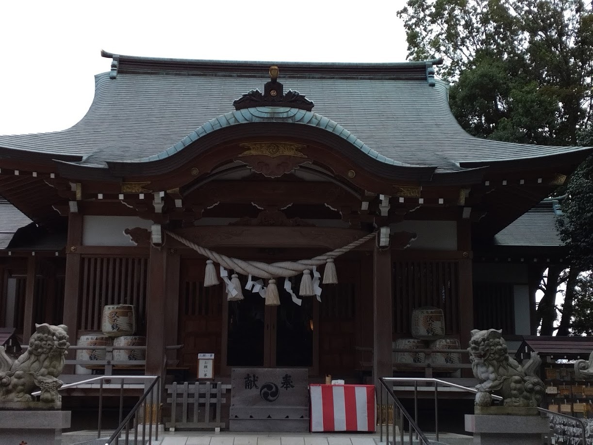 神鳥前川神社の社殿２