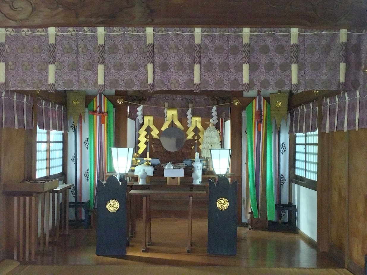 小杉神社の社殿６