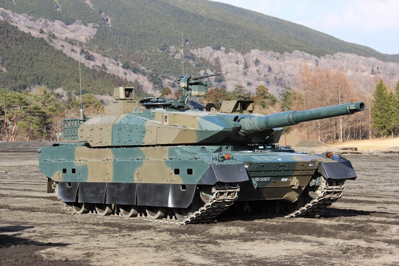 １０式戦車 (1)