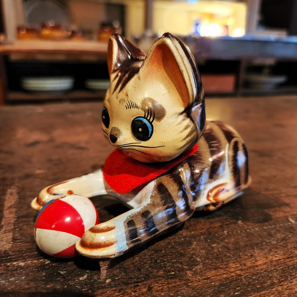 レトロなブリキ玩具 毬遊びをする猫（当時物/日本製） - [Sold Out ...